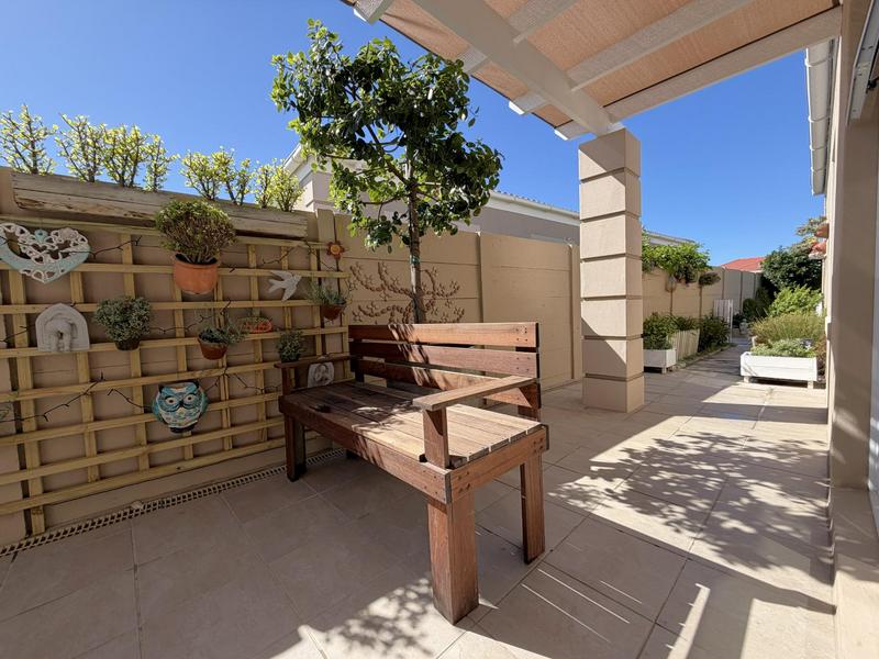 3 Bedroom Property for Sale in Costa Da Gama Western Cape